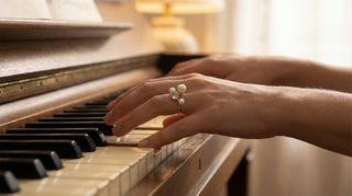 Efemera Stella Unfolding ring - gold with pearls and moonstone